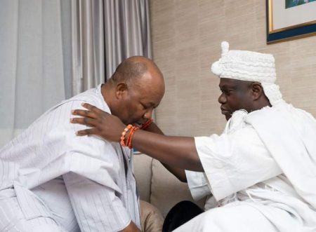 PHOTOS: Akpabio visits Ooni of Ife, seeks royal blessings for senate president bid